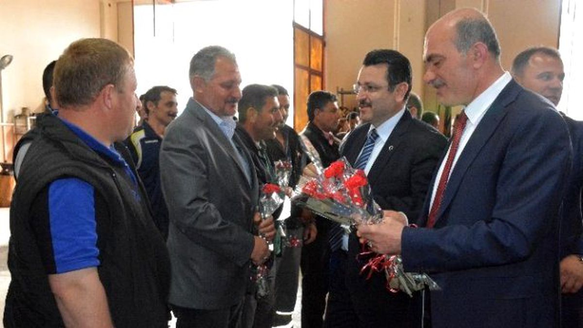 Başkan Genç İşçilerin Bayramını Kutladı