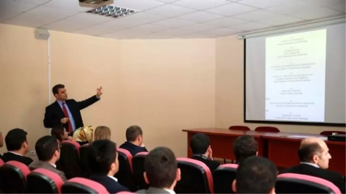 Bayburt Üniversitesinde Resmi Yazışma Kuralları Semineri