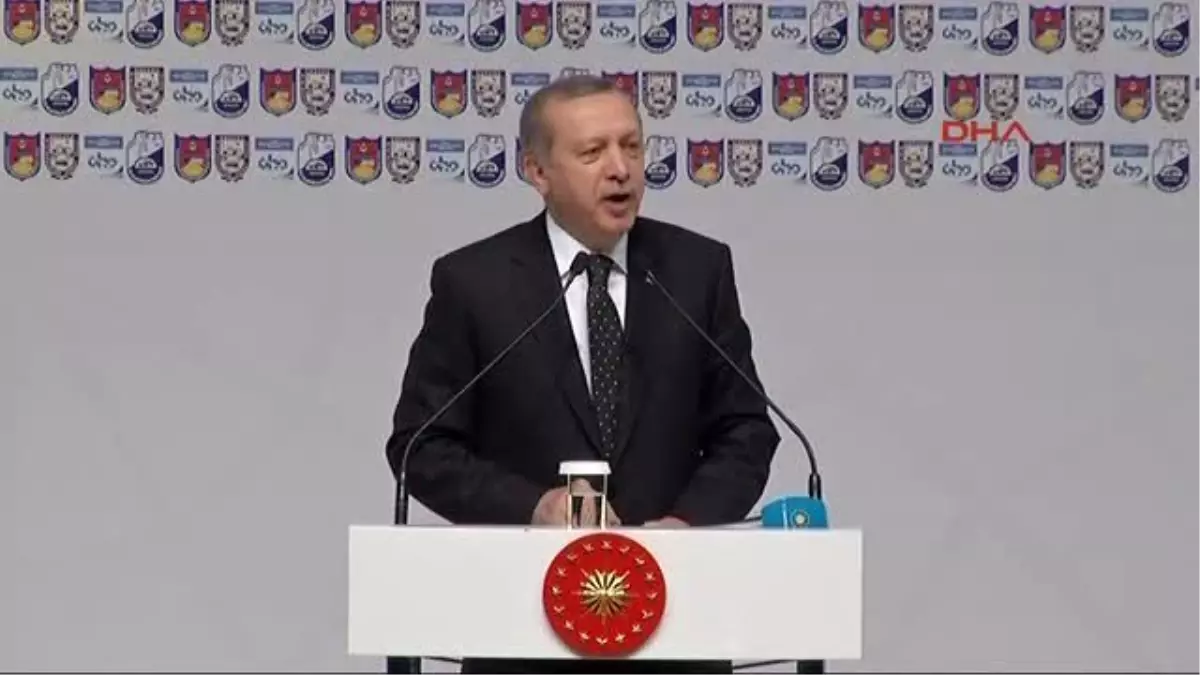 Cumhurbaşkanı Erdoğan Otobüs ve Minibüsçü Esnafı ile Toplantı\'da Konuştu 1