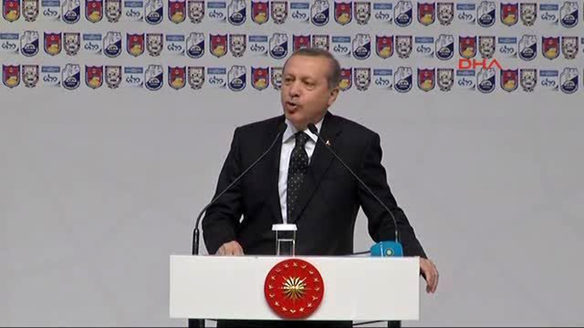 Cumhurbaşkanı Erdoğan Otobüs ve Minibüsçü Esnafı ile Toplantı\'da Konuştu 2
