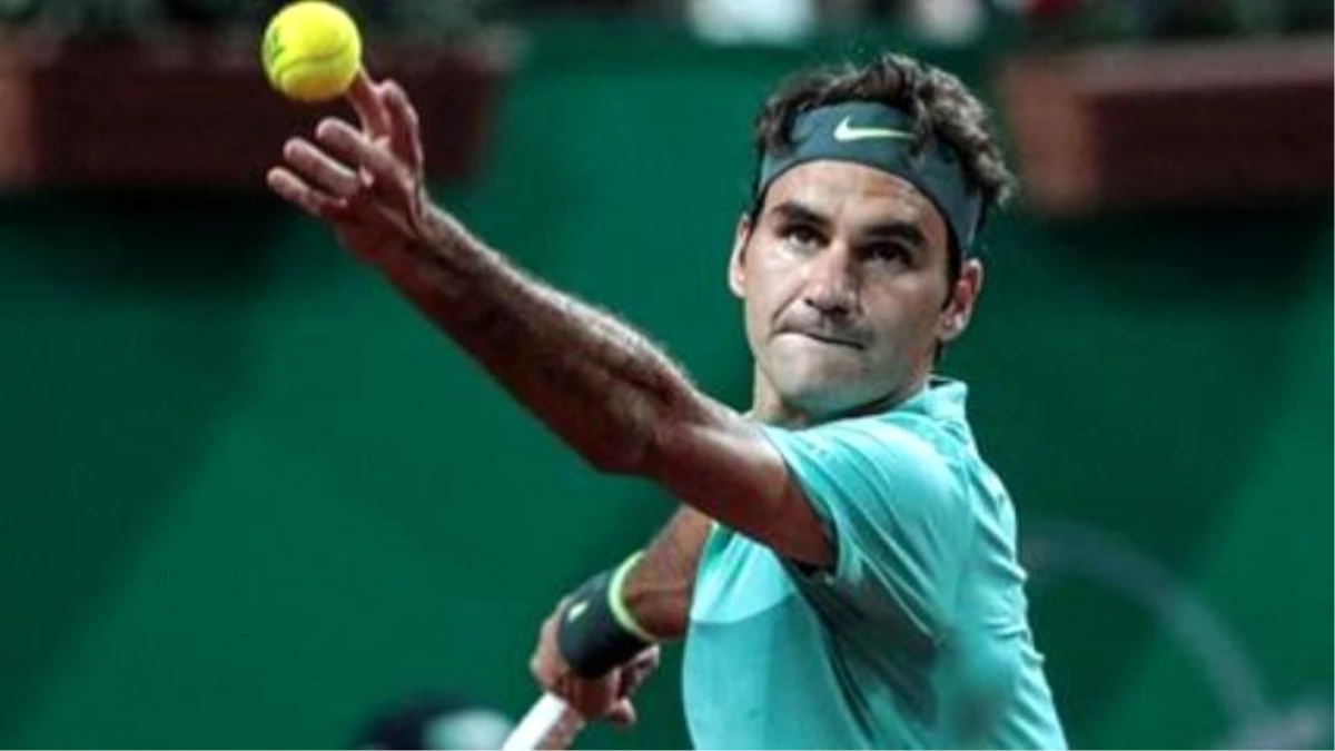 Federer Kameraya İmzasını Attı