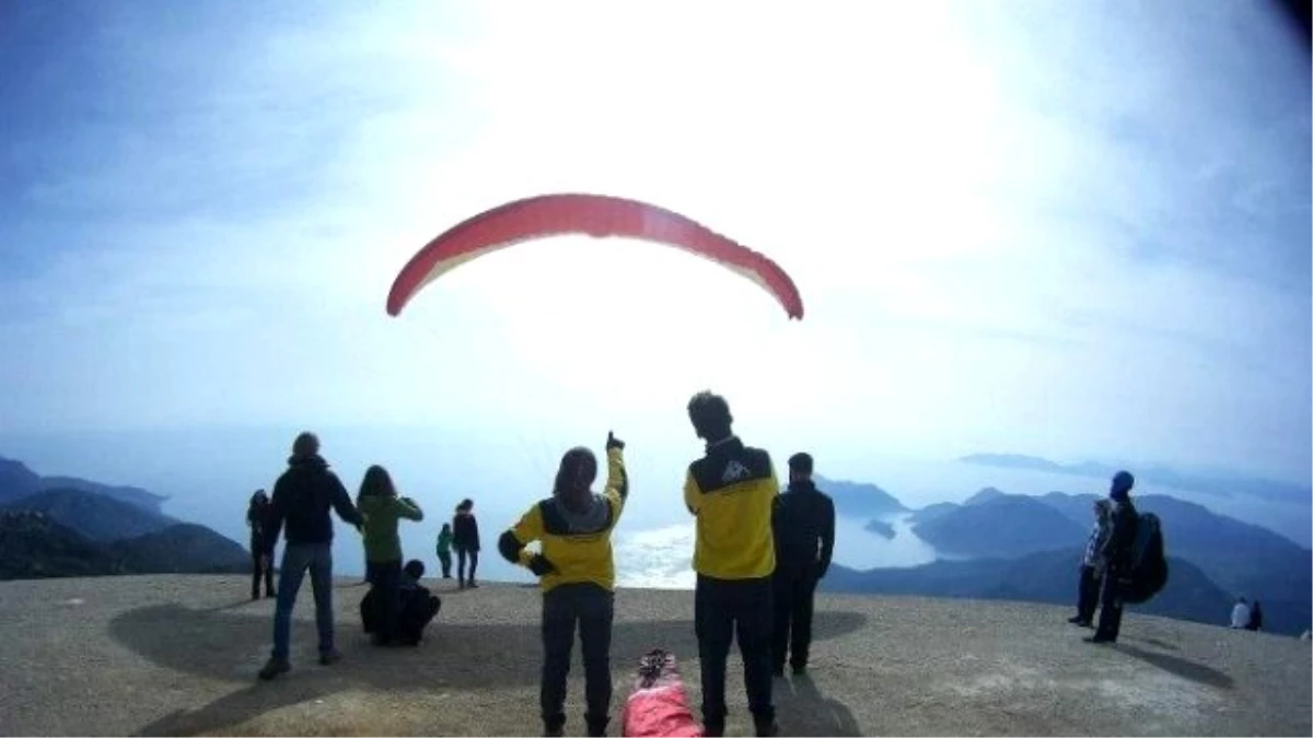 Gaün Havacılık Topluluğu Fethiye Ölüdeniz\'de