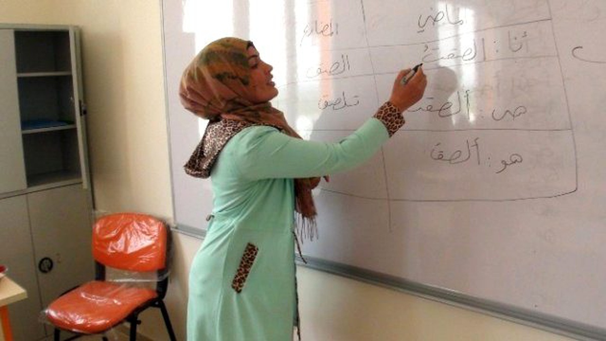 Kobanili Öğrencilere 24 Derslikli Prefabrik Okul