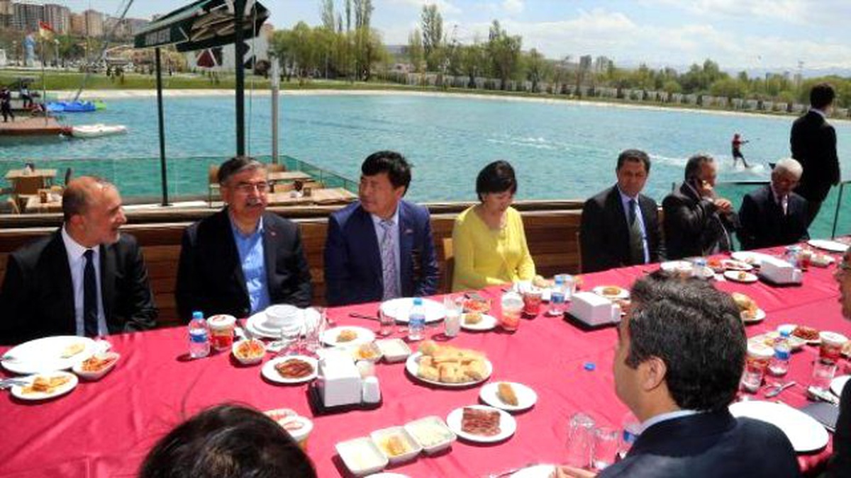 Milli Savunma Bakanı Yılmaz Kayseri\'de