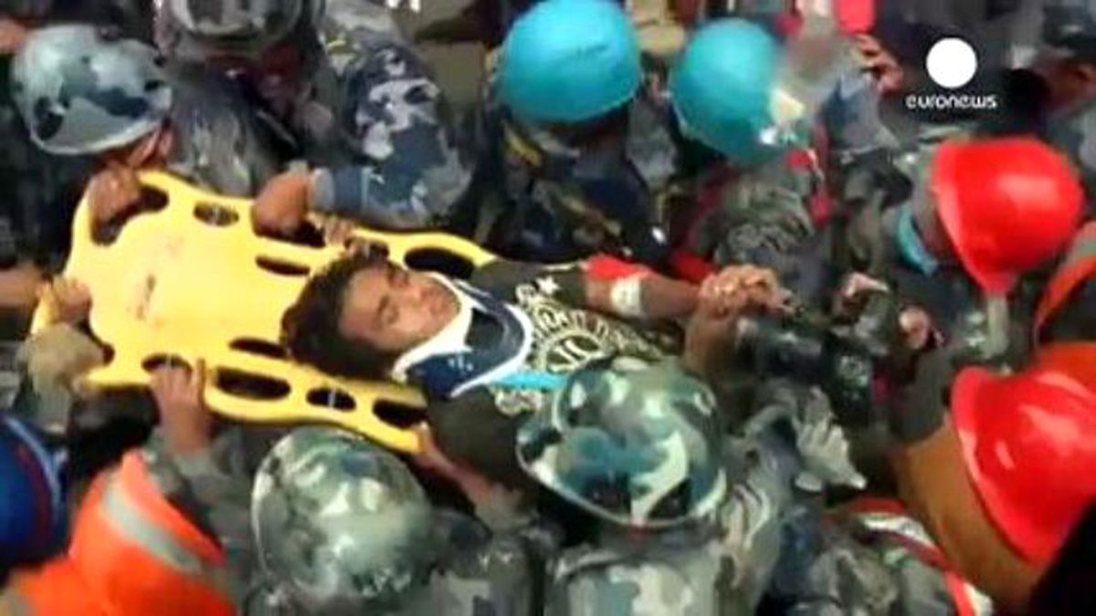 Nepal\'de Arama-kurtarma Ekipleri Zamana Karşı Yarışıyor