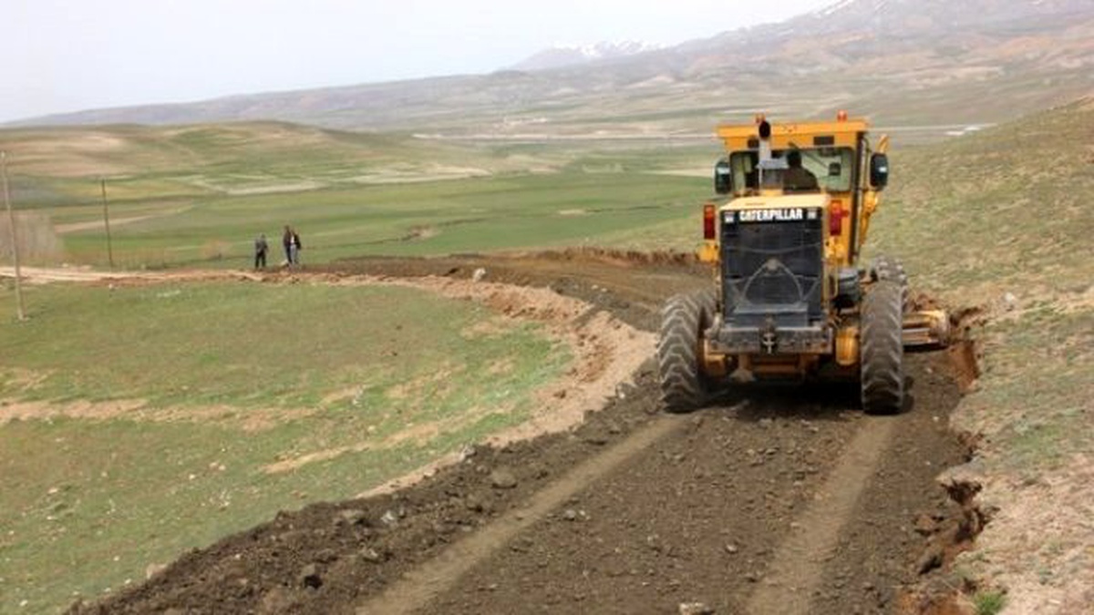 Özalp Belediyesi 2015 Yılı Yol Yapım Sezonunu Açtı