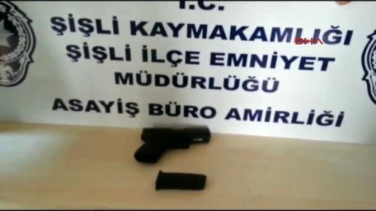 Sinirlerine Hakim Olamayıp Valikonağı Caddesi\'nde Ateş Etti