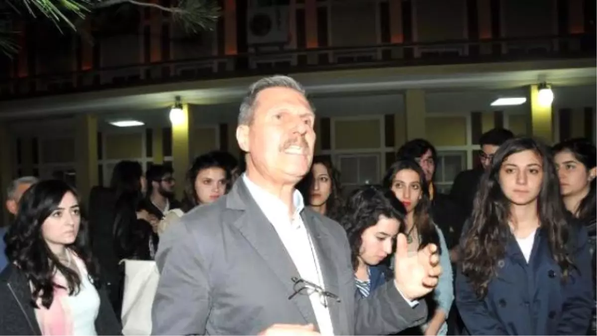Üniversiteliler Uygulamalı Ulaşım Dersinde Yht\'de Bilet Sorunu Yaşadı