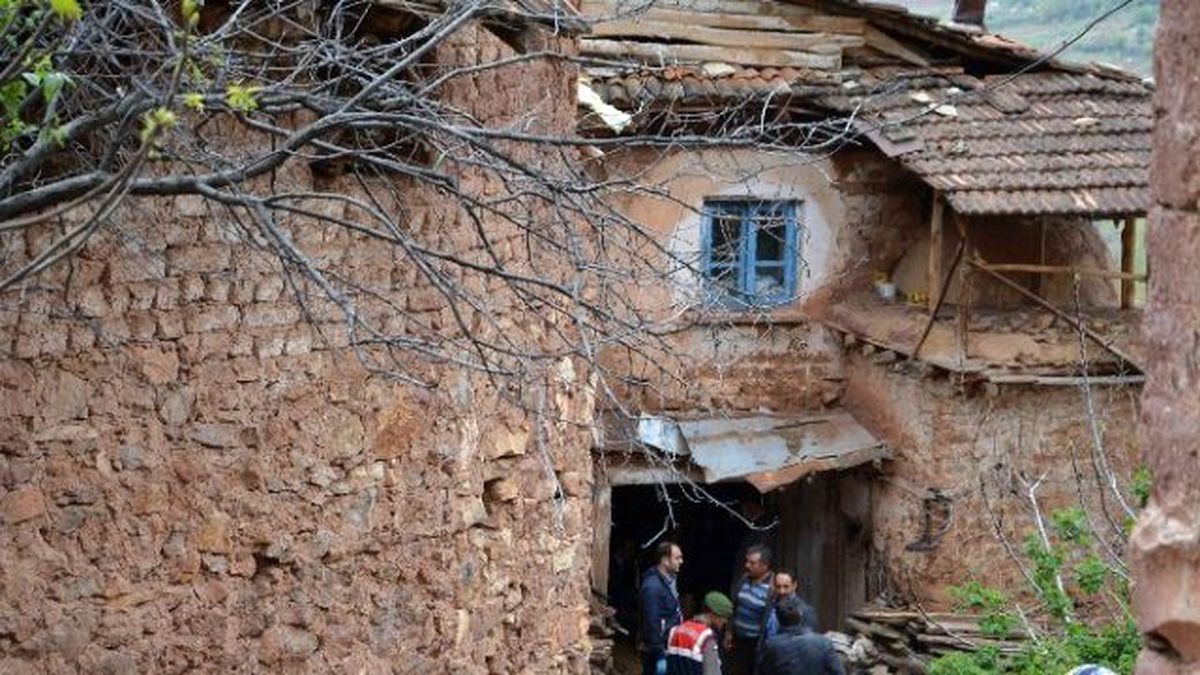 Yaşlı Kadın Evinde Ölü Bulundu