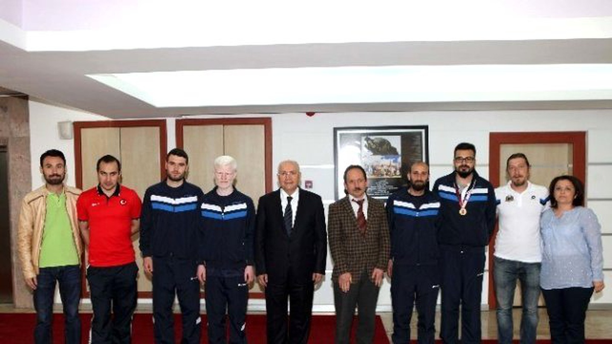 Yenimahalle, Madalyaya Doymuyor