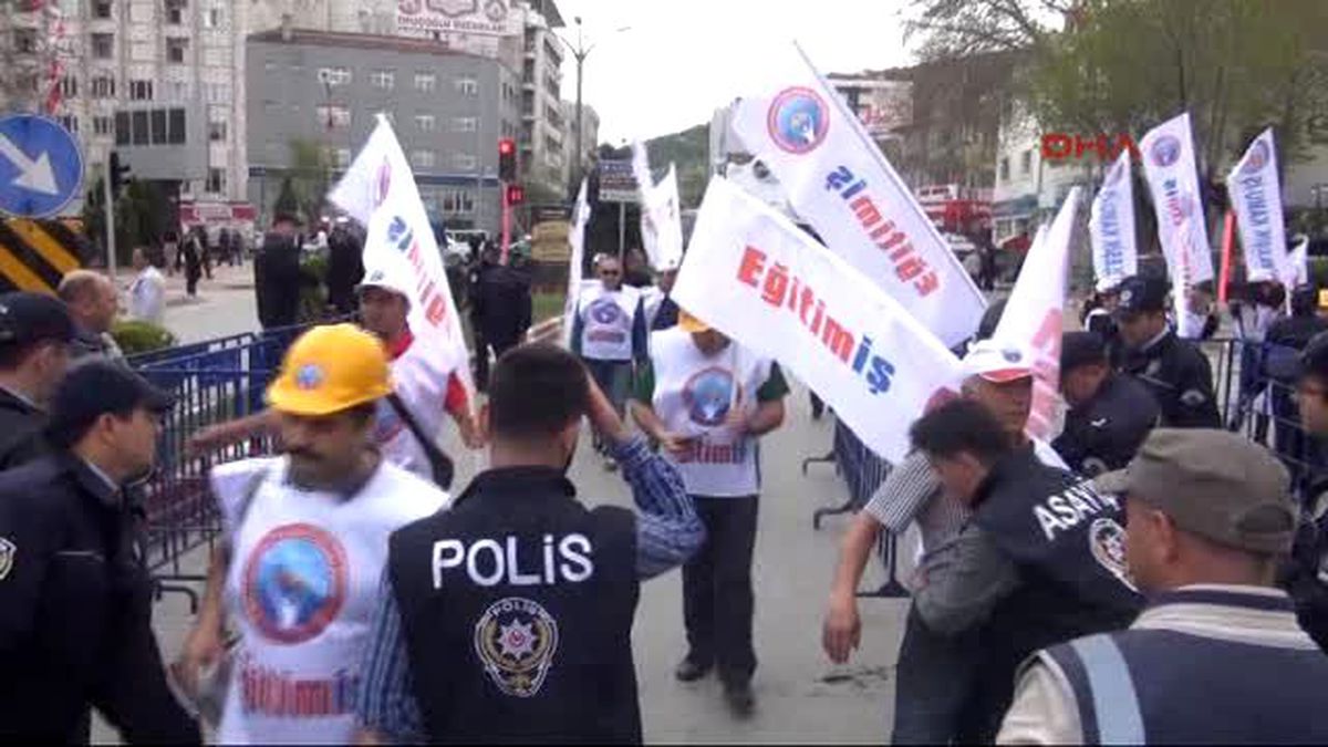 Afyonkarahisar\'da Gergin 1 Mayıs