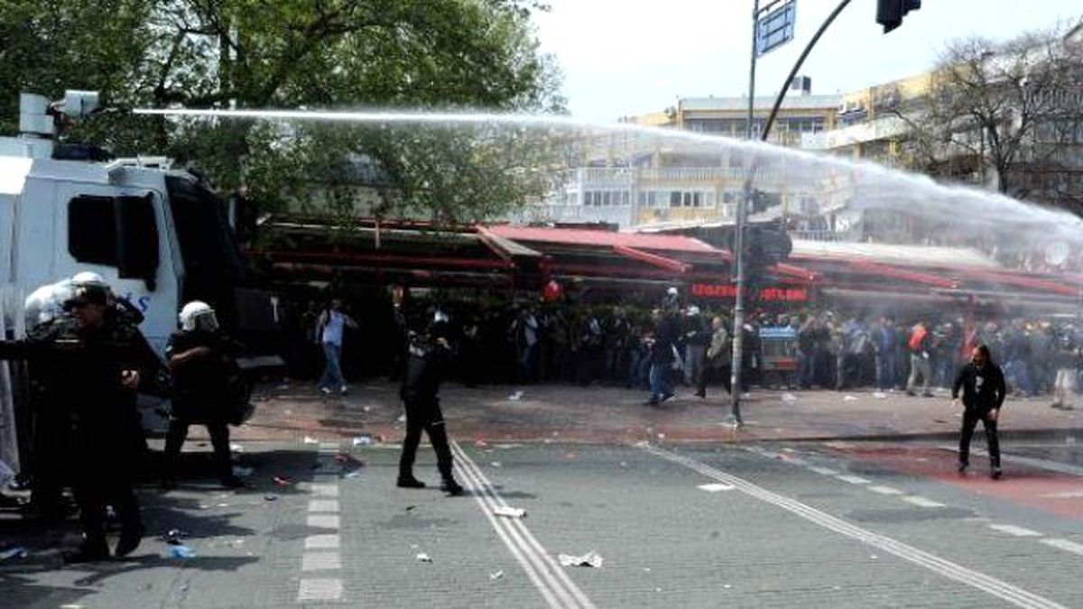 Beşiktaş\'ta Polis Müdahalesi