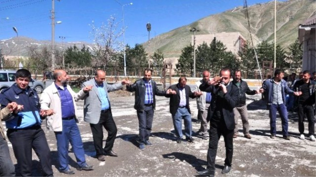 Bitlis\'te 1 Mayıs Kutlaması