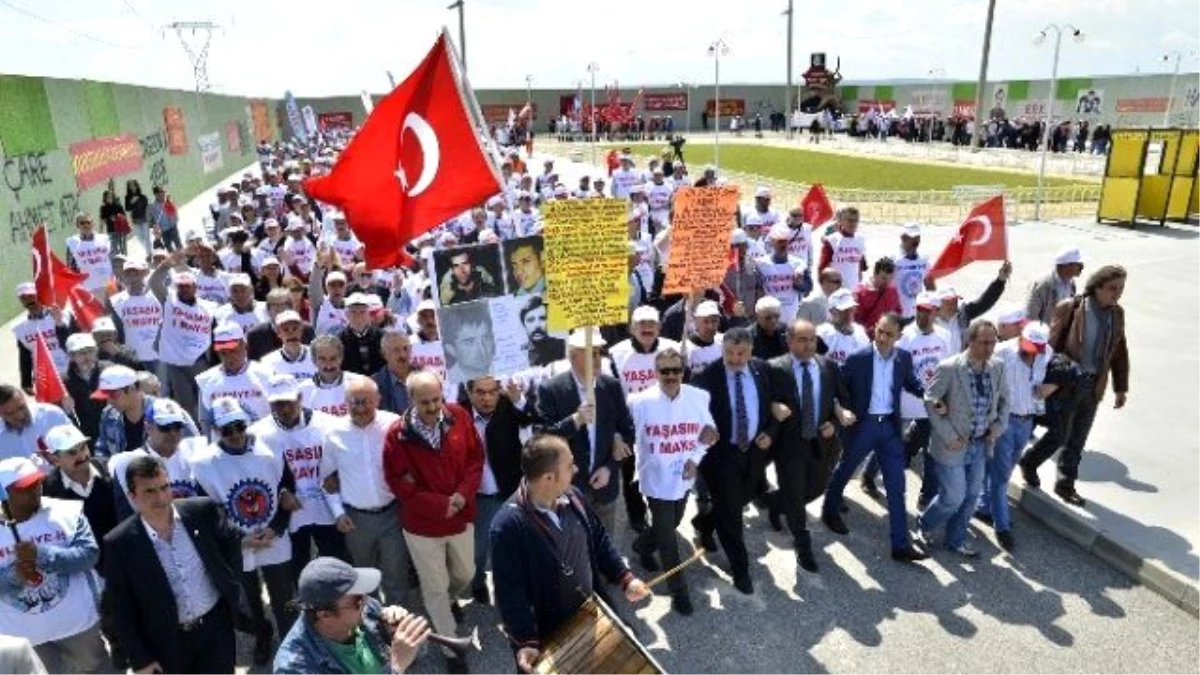 Eskişehir\'in Taksim\'inde 1 Mayıs Olaysız Kutlandı
