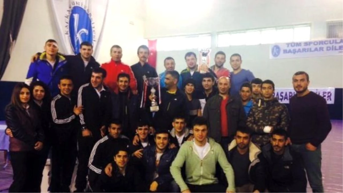 Erzurum Atatürk Üniversitesi Boks Takımı Türkiye Şampiyonu