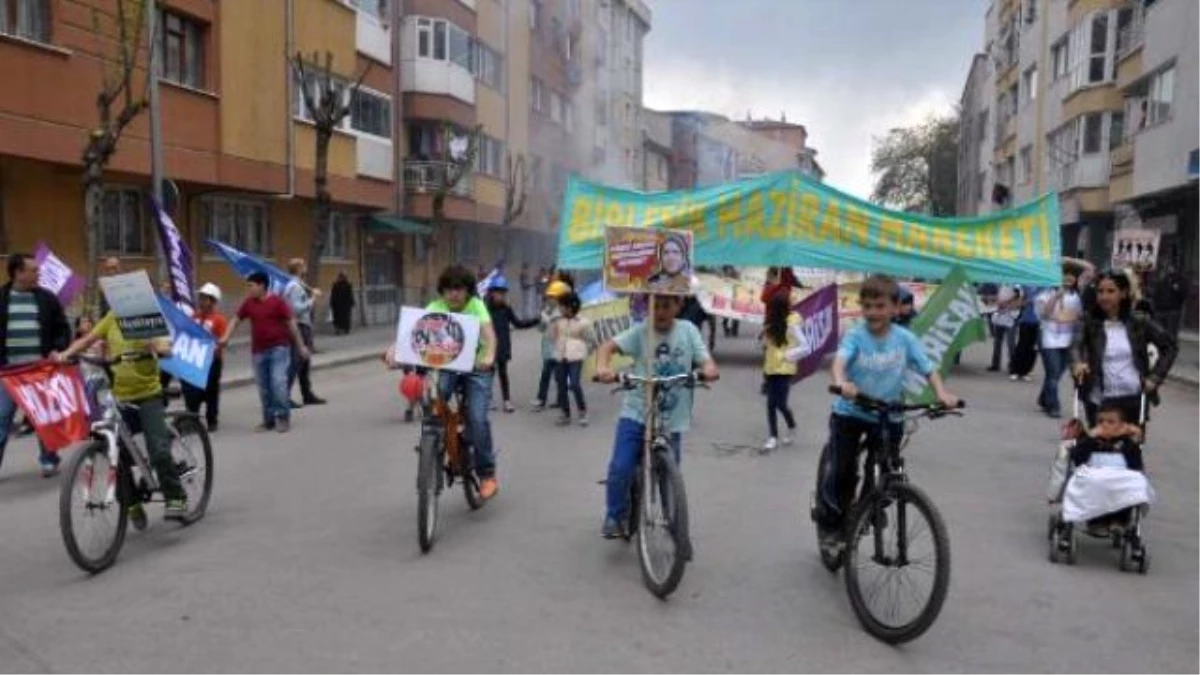 Eskişehir\'deki \'Taksim Meydanı\'nda 1 Mayıs Kutlaması (2)