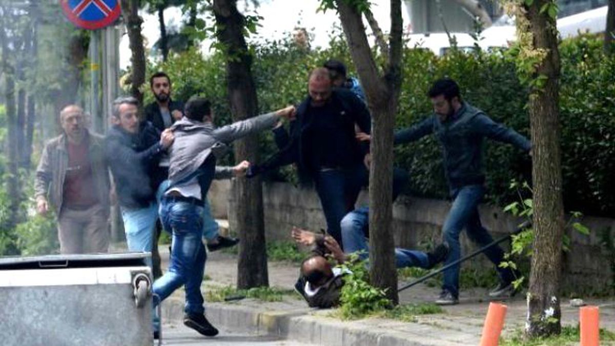 Eylemciler Neye Uğradığını Şaşırdı!