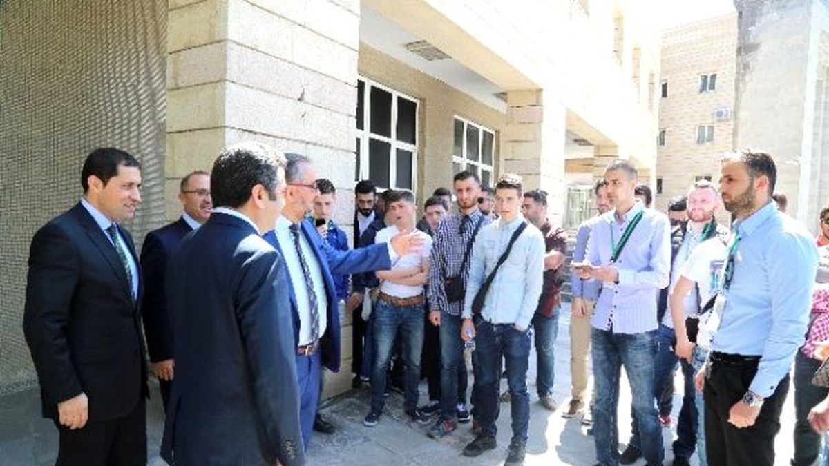Hollanda\'da İkamet Eden Öğrenciler Kayseri Valiliği\'ni Ziyaret Etti