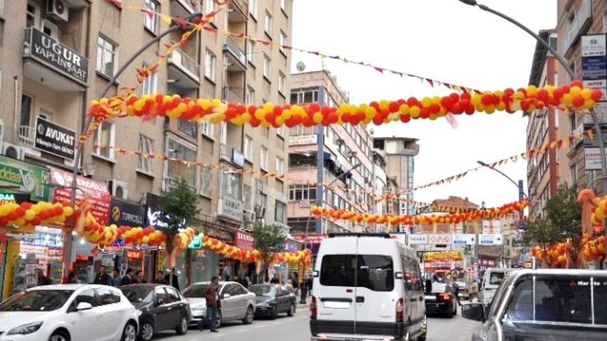 Malatya Sokakları Gelin Gibi Süslendi