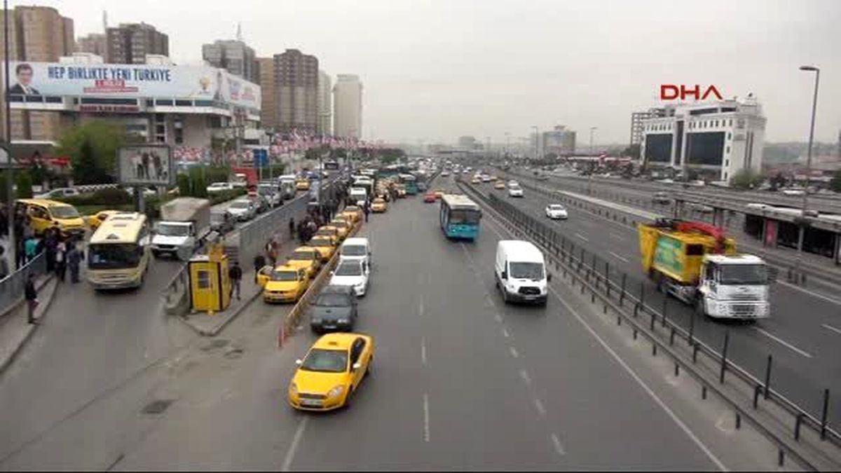 Metrobüs İptali Çileye Dönüştü