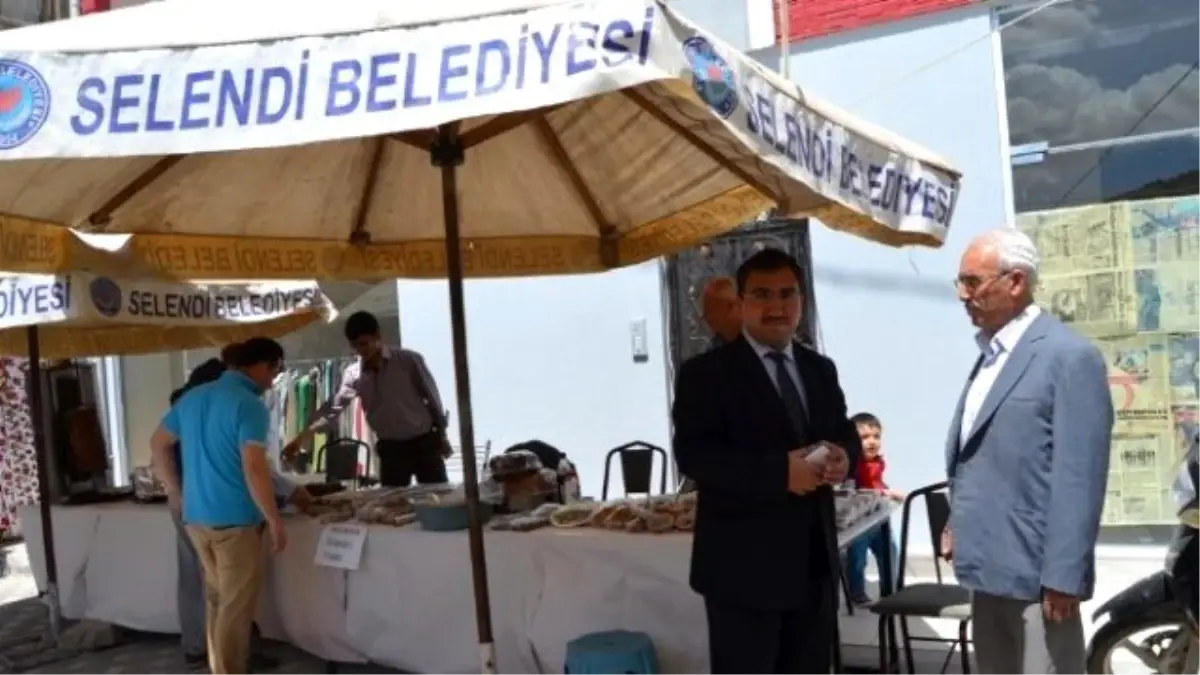 Öğrenciler Yararına Kermes