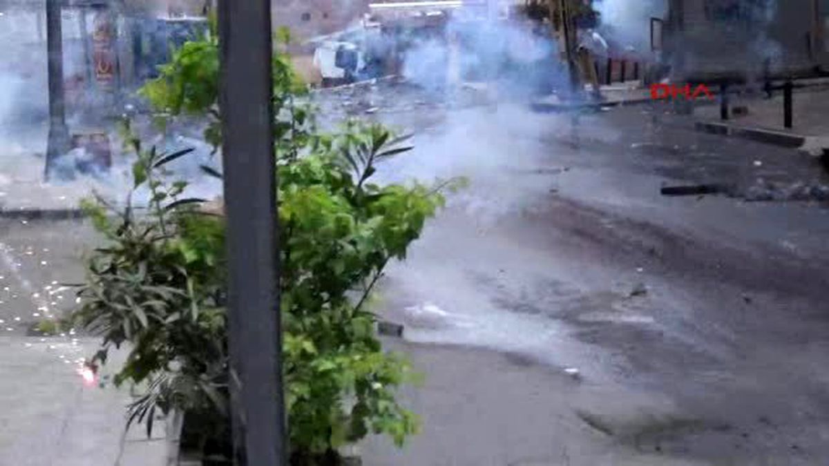Okmeydanı\'nda Polis Müdahalesi