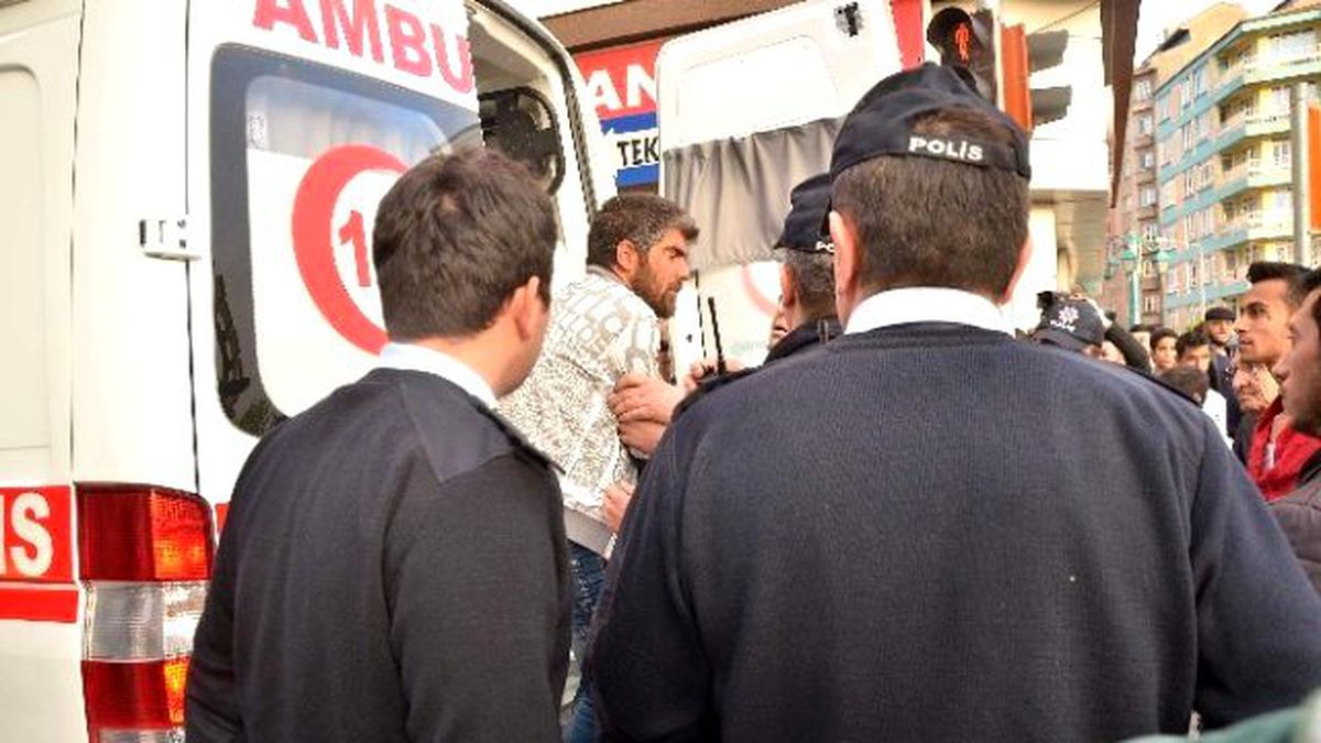 Ölmek İstedi, Arkadaşları Kurtardı