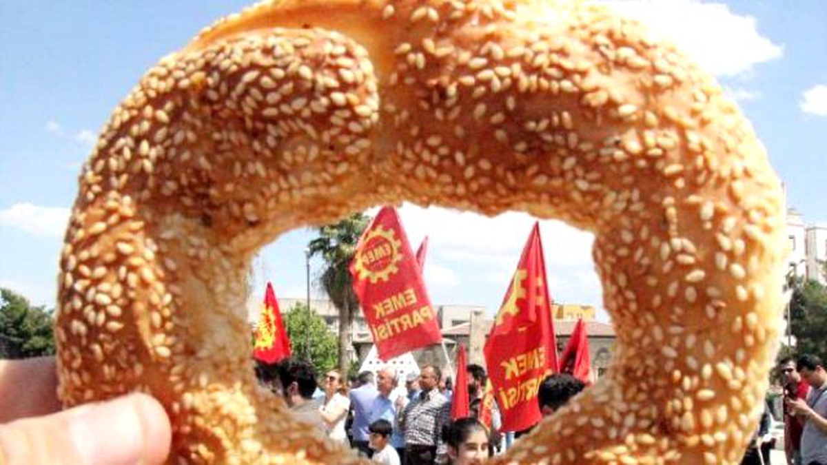 Şanlıurfa\'da Davul-zurnalı 1 Mayıs Kutlaması
