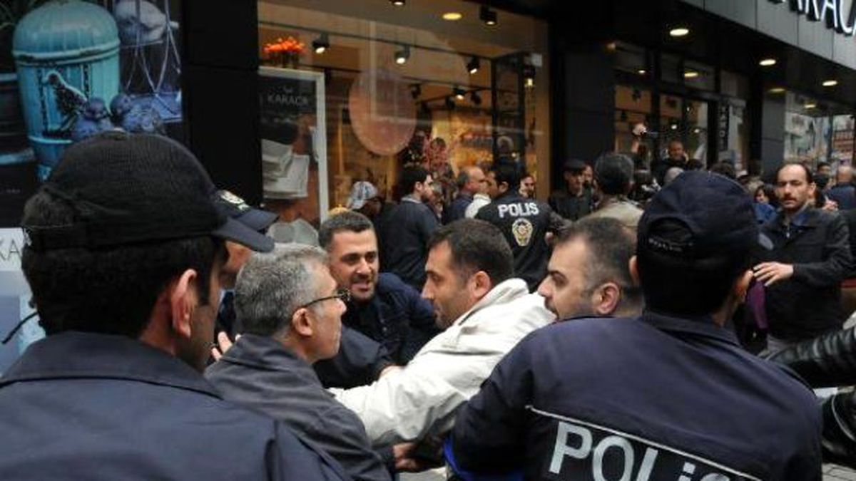 Trabzon\'da 1 Mayıs Etkinliğinde Hdp\'ye Tepki