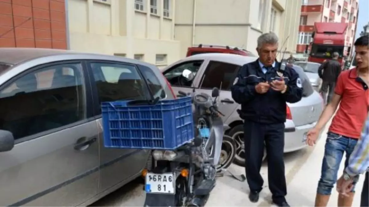 Yaralı Sürücü Yerde Arkadaşını Arayıp Yardım İstedi