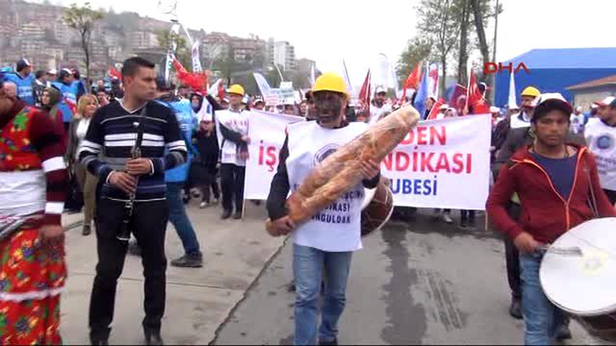 Zonguldak Türk-İş, 1 Mayıs\'ı Zonguldak\'ta Kutladı