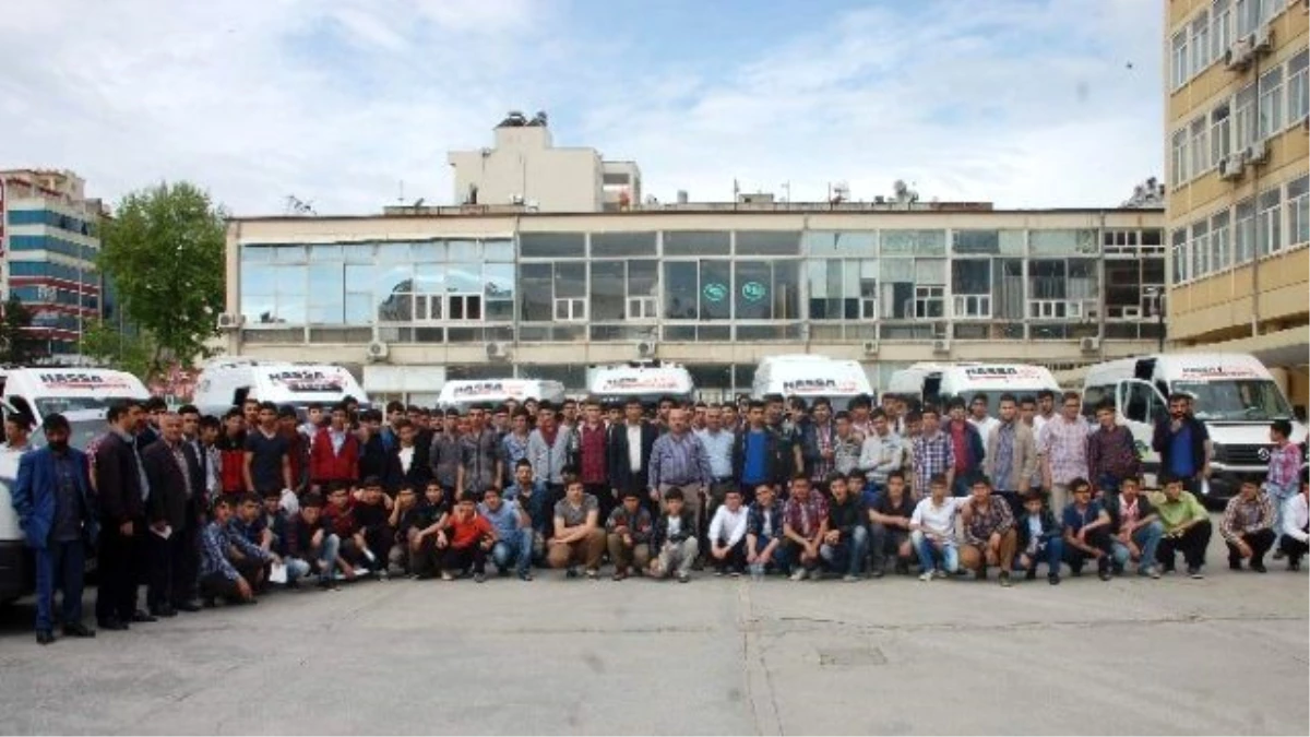 300 Öğrenci, Diyarbakır\'a Uğurlandı