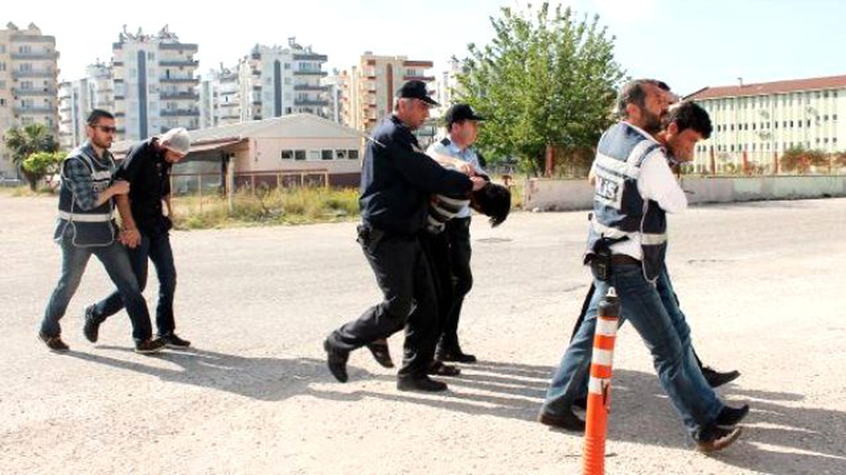 Antalya\'da Suriyelilerin Kavgası Kanlı Bitti: 1 Ölü