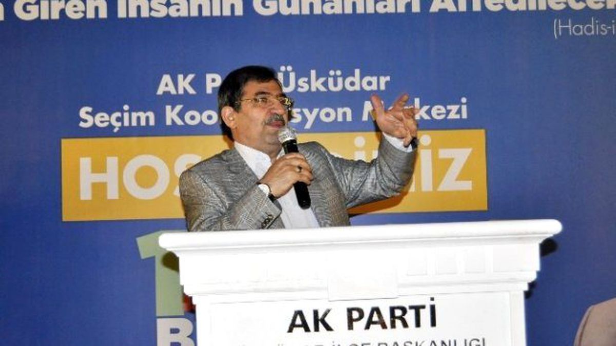 Bakan Güllüce, 1 Mayıs İşçi Bayramı Nedeniyle Düzenlenen Programa Katıldı
