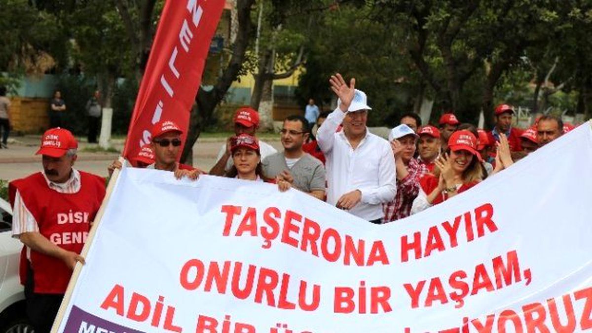 Başkan Tarhan İşçilerle El Ele