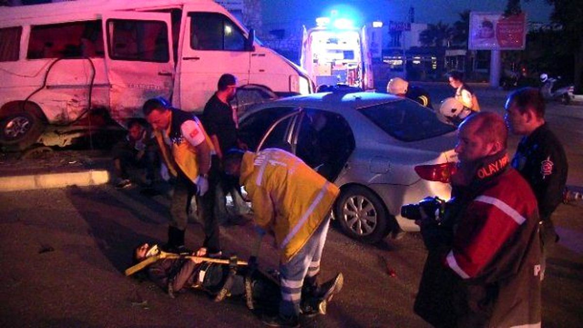Bodrum\'da Hırsızlık Şüphelileri Polisten Kaçarken Kaza Yaptı