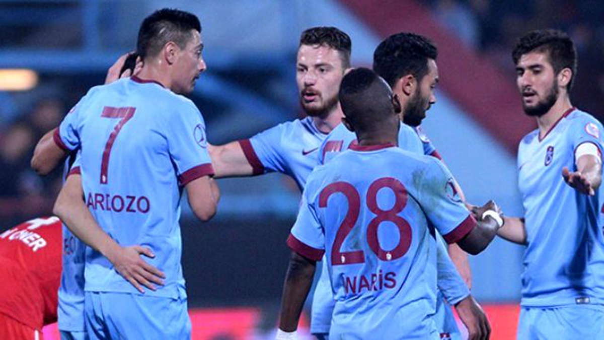 Cardozo Lider Beşiktaş\'ı Bekliyor