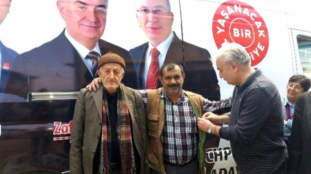 CHP Adayı Zafer Teber\'e Büyük İlgi