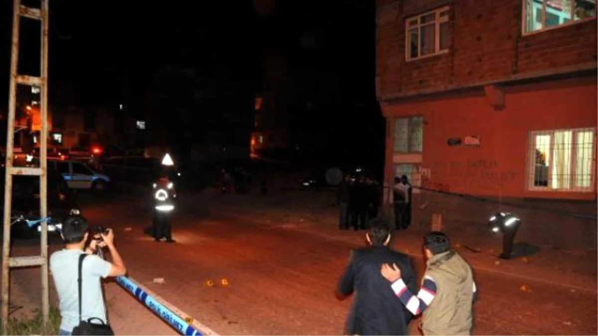 Gaziantep\'te Boşanma Kavgası: 1\'i Polis, 14 Yaralı