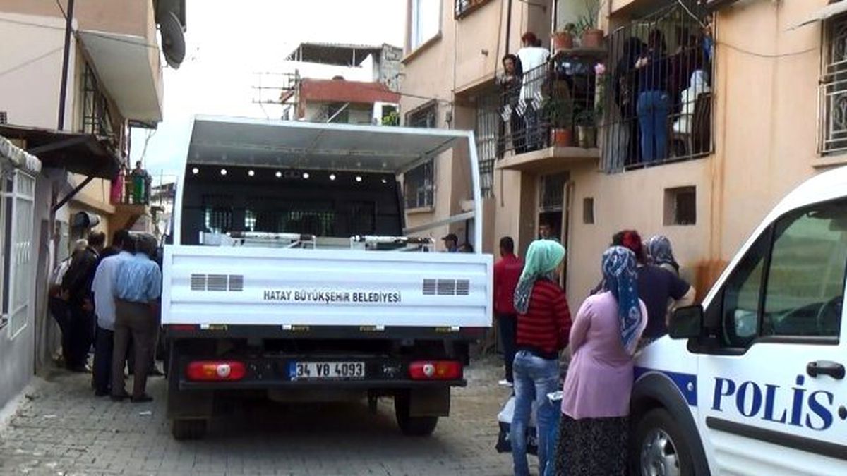 Hatay\'da Zincirli İntihar