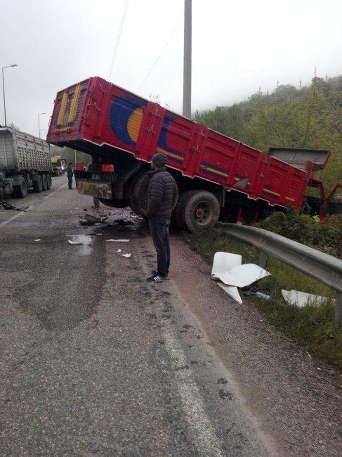 Karabük\'te Trafik Kazası: 1 Ölü, 1 Yaralı