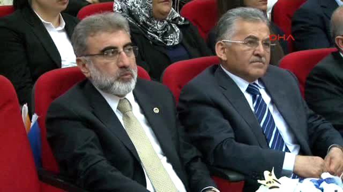 Kayeri -Bakan Partili Kadınlara Demirtaş\'ı Şikayet Etti