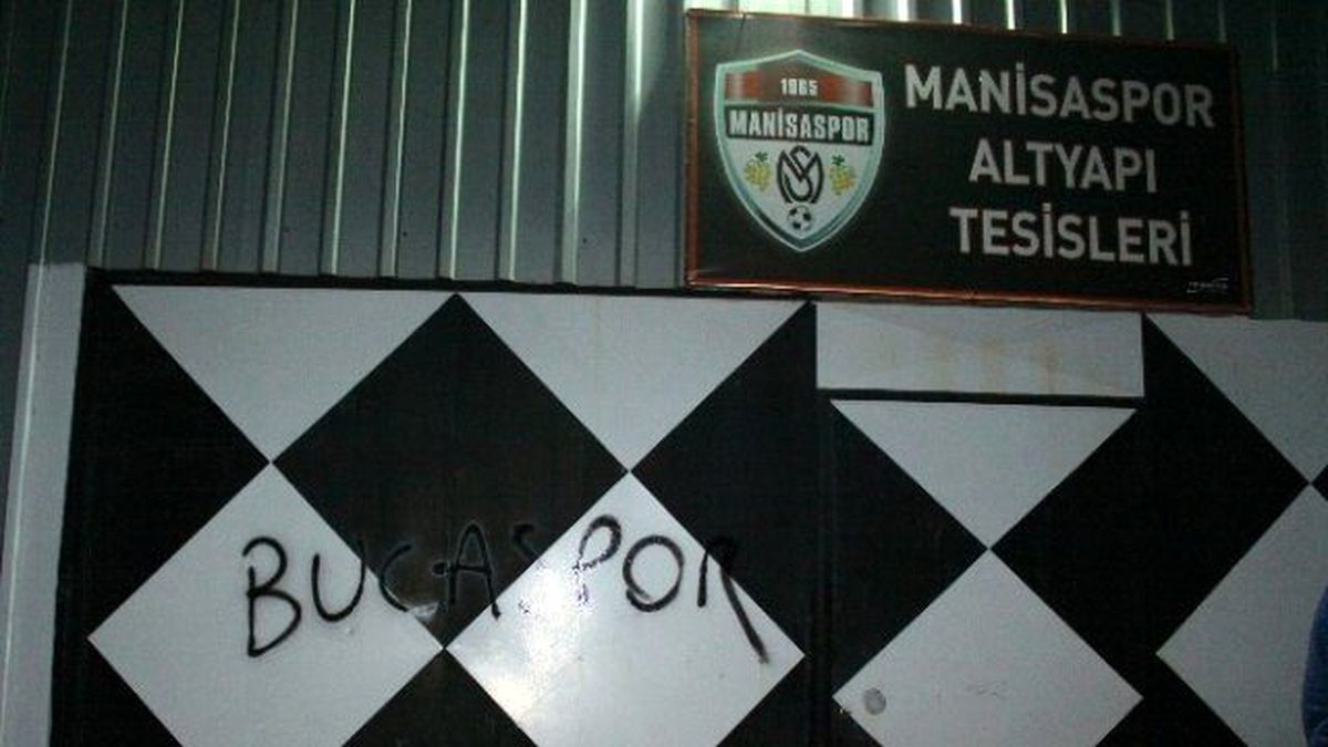 Manisaspor\'a Çirkin Saldırı
