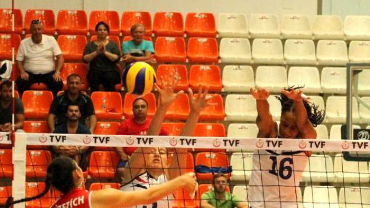 Nilüfer Belediyespor-Sarıyer Belediyespor: 3-0