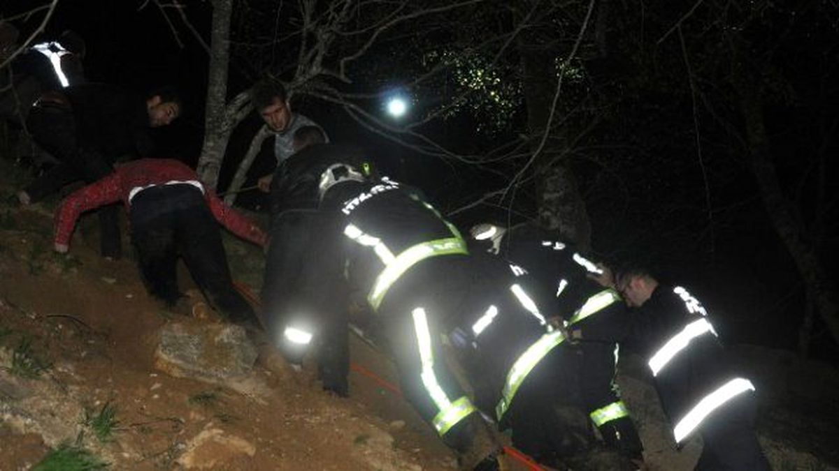 Off-road Aracı Dereye Uçtu: 2 Ölü, 1 Yaralı
