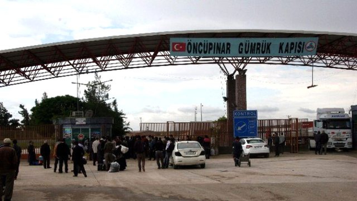 Pasaportu Olan Suriyeliler, Ülkelerine Dönüyor