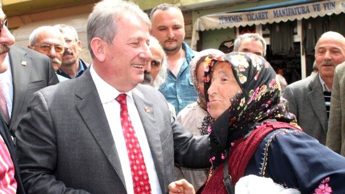 Pekşen, "Trabzon 7 Haziran\'da Devrime Hazırlanıyor"