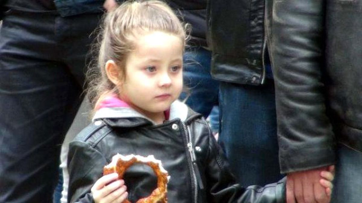 Simitini Isıra Isıra 2 Kilometre Yürüdü