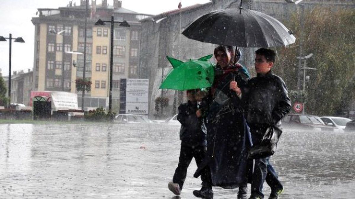 Sivas\'ta Sağanak Yağış Etkili Oldu