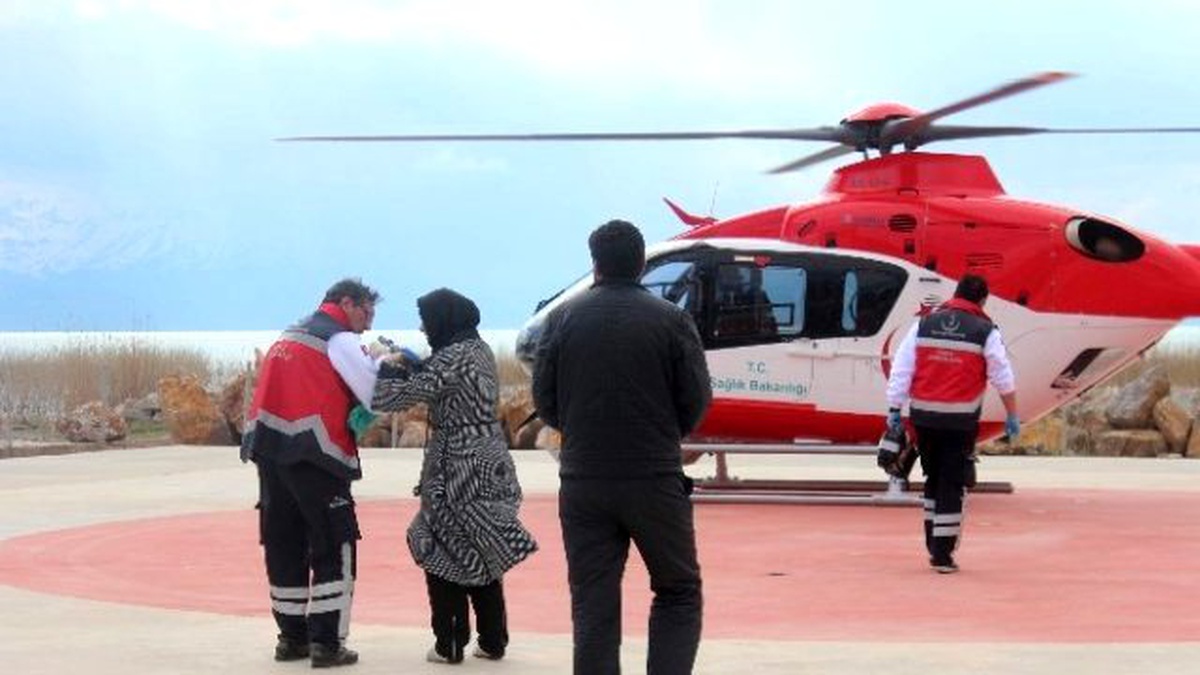 Tarım İlacından Zehirlenen Çocuğa Helikopter Ambulans